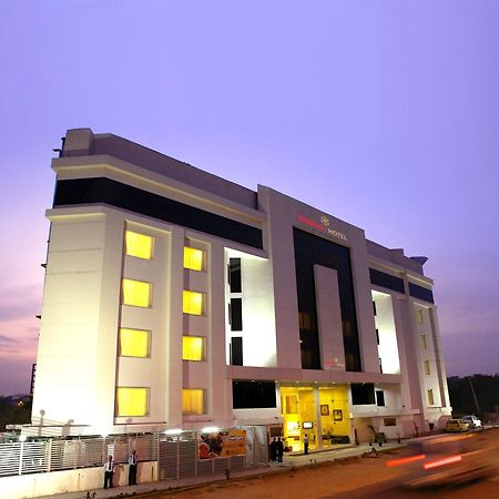 Peerless Hotel Hyderabad Exteriör bild