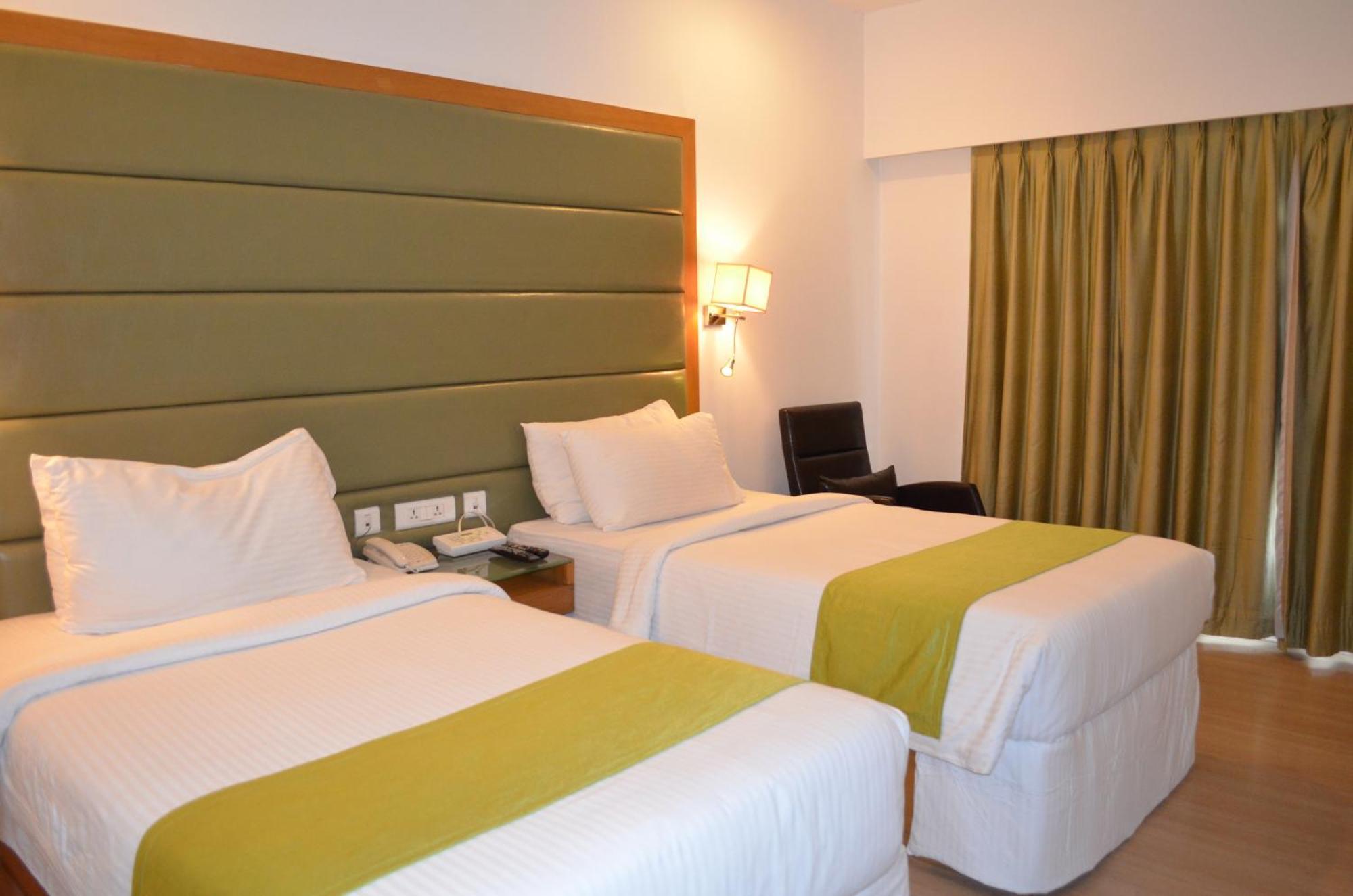 Peerless Hotel Hyderabad Exteriör bild